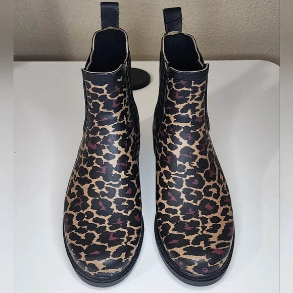 J. CREW Pull on Leopard Short Ankle Boot - Picture 8 of 11